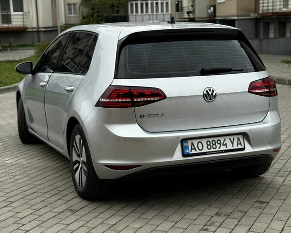 Сірий Фольксваген e-Golf, об'ємом двигуна 0 л та пробігом 133 тис. км за 8800 $, фото 4 на Automoto.ua