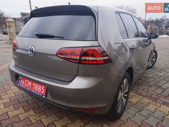 Серый Фольксваген e-Golf, объемом двигателя 0 л и пробегом 96 тыс. км за 8500 $, фото 17 на Automoto.ua