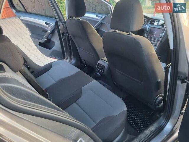 Сірий Фольксваген e-Golf, об'ємом двигуна 0 л та пробігом 154 тис. км за 9300 $, фото 128 на Automoto.ua