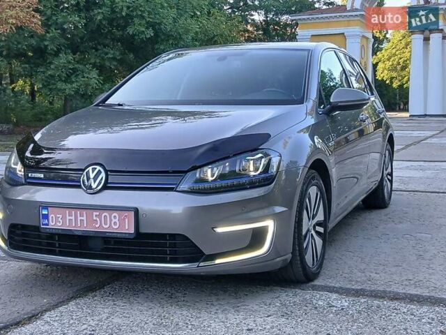 Серый Фольксваген e-Golf, объемом двигателя 0 л и пробегом 142 тыс. км за 9700 $, фото 15 на Automoto.ua