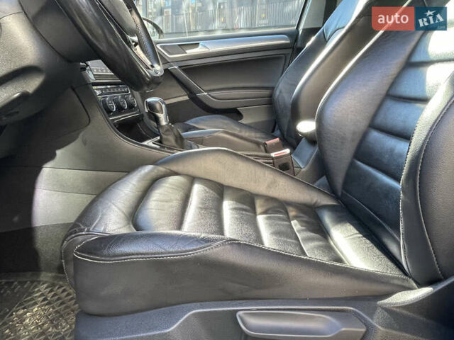 Серый Фольксваген e-Golf, объемом двигателя 0 л и пробегом 98 тыс. км за 8750 $, фото 21 на Automoto.ua