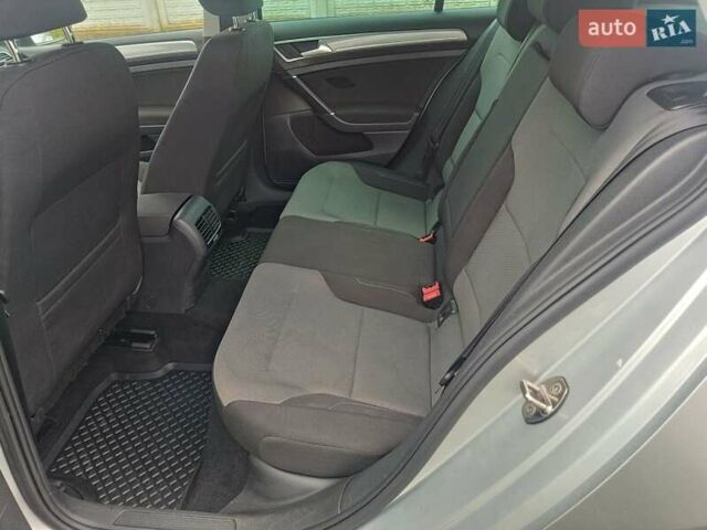 Сірий Фольксваген e-Golf, об'ємом двигуна 0 л та пробігом 138 тис. км за 7900 $, фото 6 на Automoto.ua