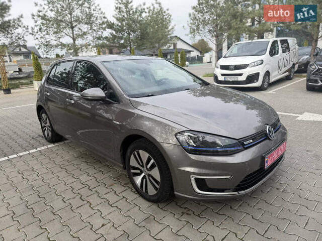 Серый Фольксваген e-Golf, объемом двигателя 0 л и пробегом 99 тыс. км за 9490 $, фото 14 на Automoto.ua