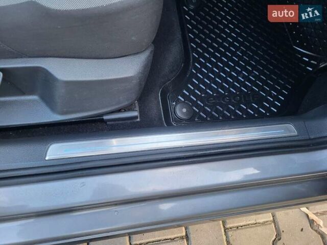 Сірий Фольксваген e-Golf, об'ємом двигуна 0 л та пробігом 154 тис. км за 9300 $, фото 138 на Automoto.ua