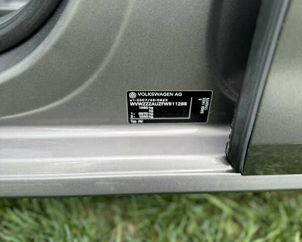 Серый Фольксваген e-Golf, объемом двигателя 0 л и пробегом 104 тыс. км за 12850 $, фото 15 на Automoto.ua
