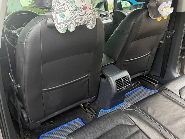 Сірий Фольксваген e-Golf, об'ємом двигуна 0 л та пробігом 127 тис. км за 10999 $, фото 47 на Automoto.ua