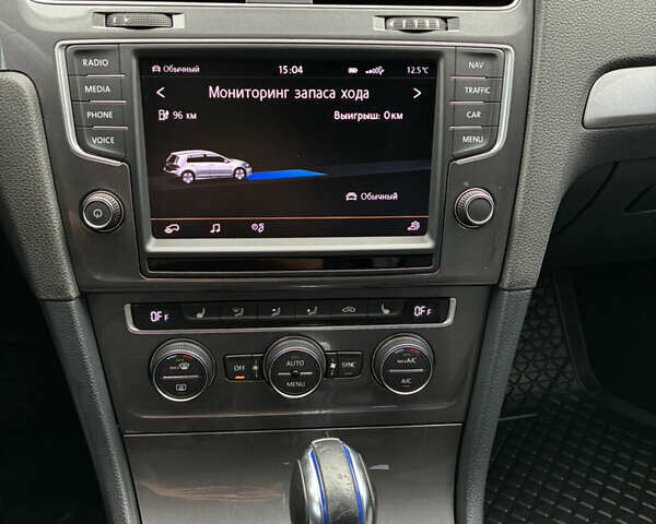 Сірий Фольксваген e-Golf, об'ємом двигуна 0 л та пробігом 122 тис. км за 8600 $, фото 22 на Automoto.ua