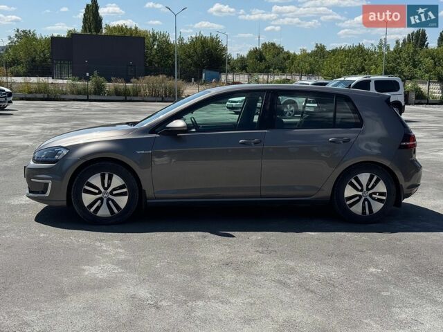 Сірий Фольксваген e-Golf, об'ємом двигуна 0 л та пробігом 170 тис. км за 9500 $, фото 4 на Automoto.ua