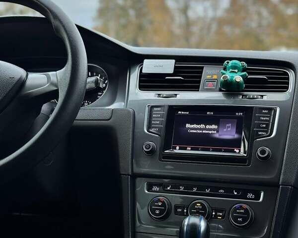 Сірий Фольксваген e-Golf, об'ємом двигуна 0 л та пробігом 111 тис. км за 7850 $, фото 31 на Automoto.ua