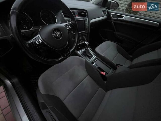 Сірий Фольксваген e-Golf, об'ємом двигуна 0 л та пробігом 141 тис. км за 9800 $, фото 31 на Automoto.ua