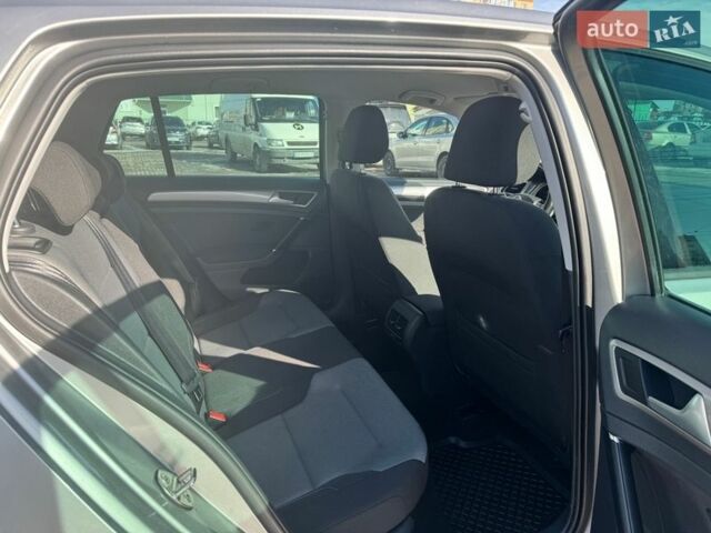 Сірий Фольксваген e-Golf, об'ємом двигуна 0 л та пробігом 84 тис. км за 8600 $, фото 12 на Automoto.ua