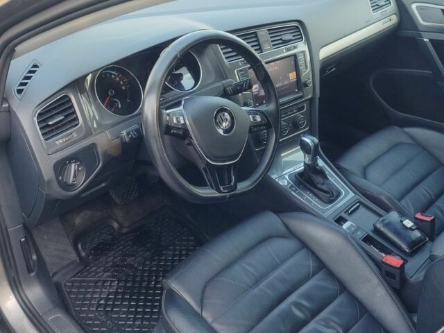 Сірий Фольксваген e-Golf, об'ємом двигуна 0 л та пробігом 117 тис. км за 9000 $, фото 28 на Automoto.ua