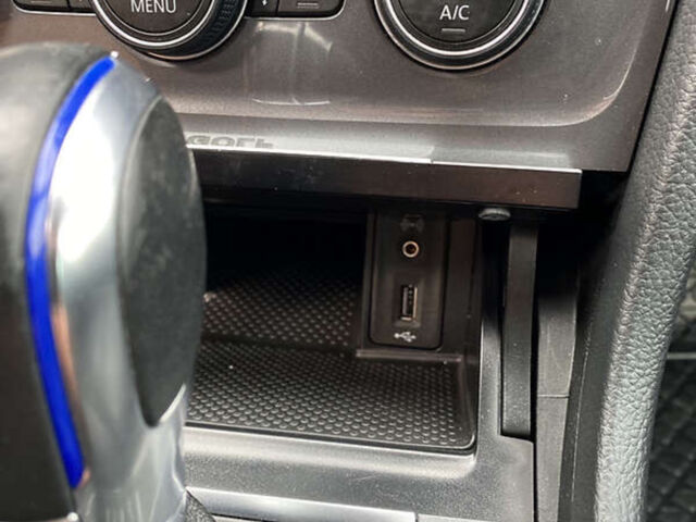 Сірий Фольксваген e-Golf, об'ємом двигуна 0 л та пробігом 113 тис. км за 11400 $, фото 34 на Automoto.ua