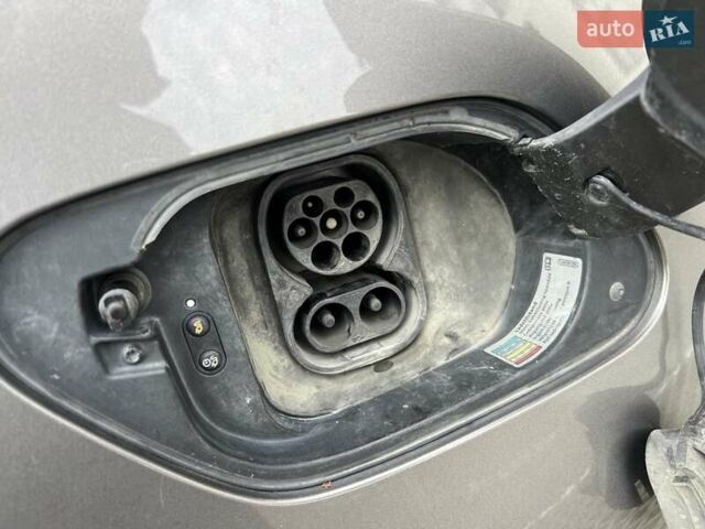 Серый Фольксваген e-Golf, объемом двигателя 0 л и пробегом 169 тыс. км за 7400 $, фото 17 на Automoto.ua