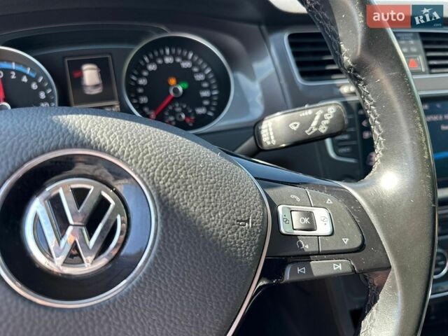 Сірий Фольксваген e-Golf, об'ємом двигуна 0 л та пробігом 147 тис. км за 9100 $, фото 36 на Automoto.ua