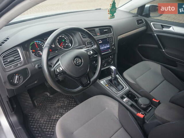 Сірий Фольксваген e-Golf, об'ємом двигуна 0 л та пробігом 124 тис. км за 8444 $, фото 26 на Automoto.ua