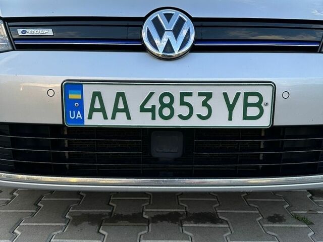 Сірий Фольксваген e-Golf, об'ємом двигуна 0 л та пробігом 119 тис. км за 9500 $, фото 13 на Automoto.ua