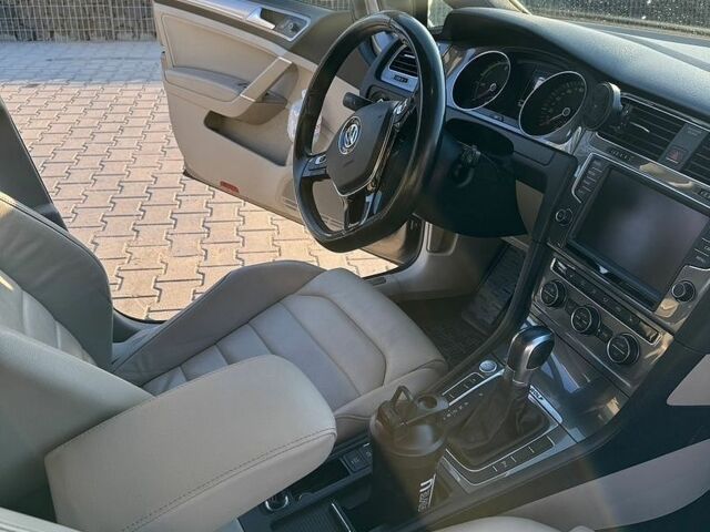 Сірий Фольксваген e-Golf, об'ємом двигуна 0 л та пробігом 150 тис. км за 9100 $, фото 11 на Automoto.ua