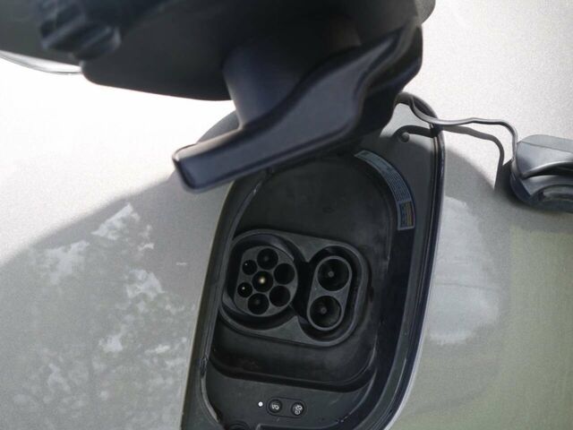 Сірий Фольксваген e-Golf, об'ємом двигуна 0 л та пробігом 147 тис. км за 9500 $, фото 3 на Automoto.ua