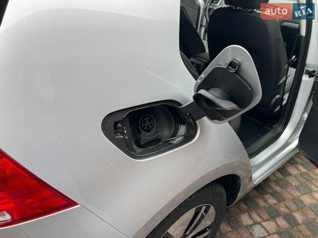 Сірий Фольксваген e-Golf, об'ємом двигуна 0 л та пробігом 144 тис. км за 8700 $, фото 20 на Automoto.ua