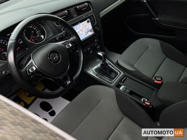 Серый Фольксваген e-Golf, объемом двигателя 24 л и пробегом 128 тыс. км за 10500 $, фото 12 на Automoto.ua