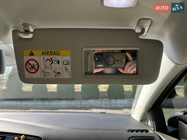 Сірий Фольксваген e-Golf, об'ємом двигуна 0 л та пробігом 150 тис. км за 9200 $, фото 3 на Automoto.ua