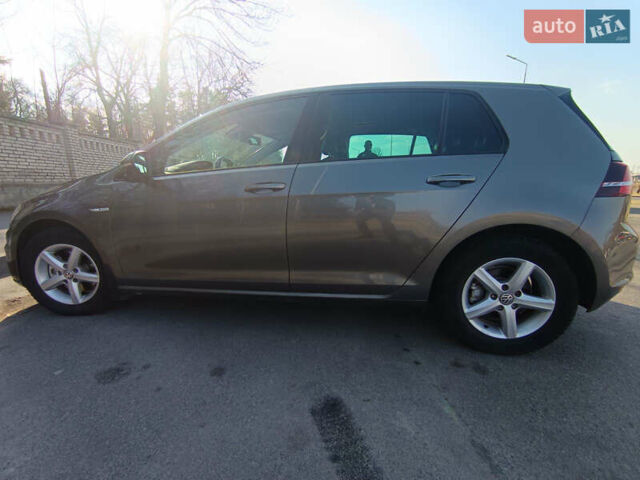 Серый Фольксваген e-Golf, объемом двигателя 0 л и пробегом 80 тыс. км за 8900 $, фото 1 на Automoto.ua