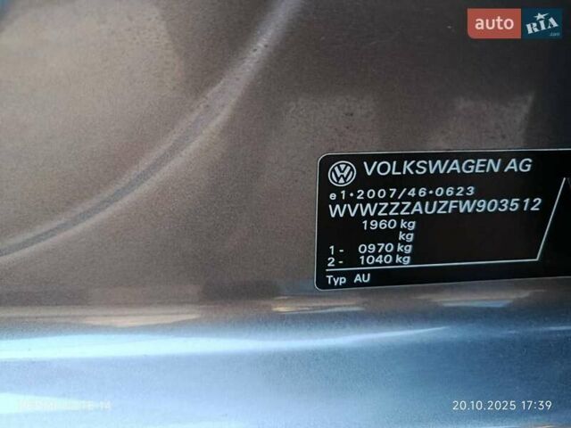 Серый Фольксваген e-Golf, объемом двигателя 0 л и пробегом 136 тыс. км за 7750 $, фото 2 на Automoto.ua