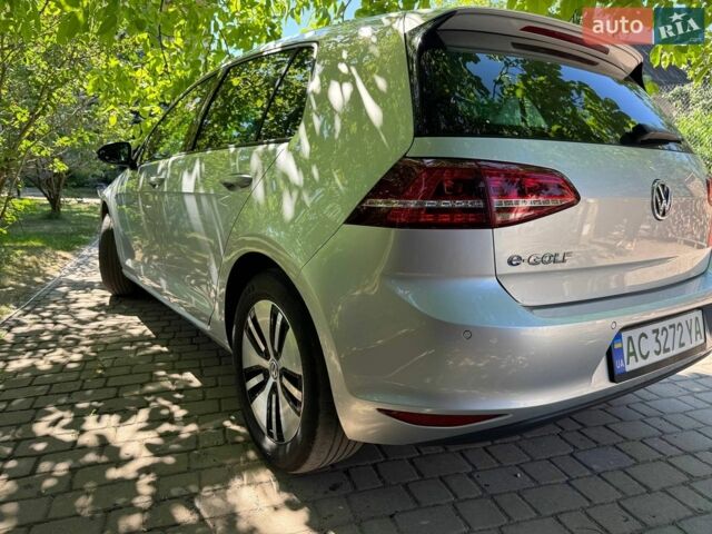Сірий Фольксваген e-Golf, об'ємом двигуна 0 л та пробігом 104 тис. км за 9300 $, фото 2 на Automoto.ua