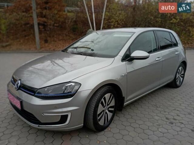 Серый Фольксваген e-Golf, объемом двигателя 0 л и пробегом 162 тыс. км за 8499 $, фото 6 на Automoto.ua