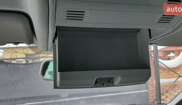 Серый Фольксваген e-Golf, объемом двигателя 0 л и пробегом 152 тыс. км за 8800 $, фото 43 на Automoto.ua