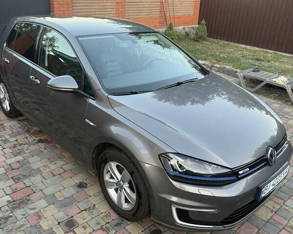 Серый Фольксваген e-Golf, объемом двигателя 0 л и пробегом 160 тыс. км за 9500 $, фото 15 на Automoto.ua