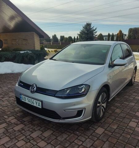 Серый Фольксваген e-Golf, объемом двигателя 0 л и пробегом 167 тыс. км за 8500 $, фото 3 на Automoto.ua