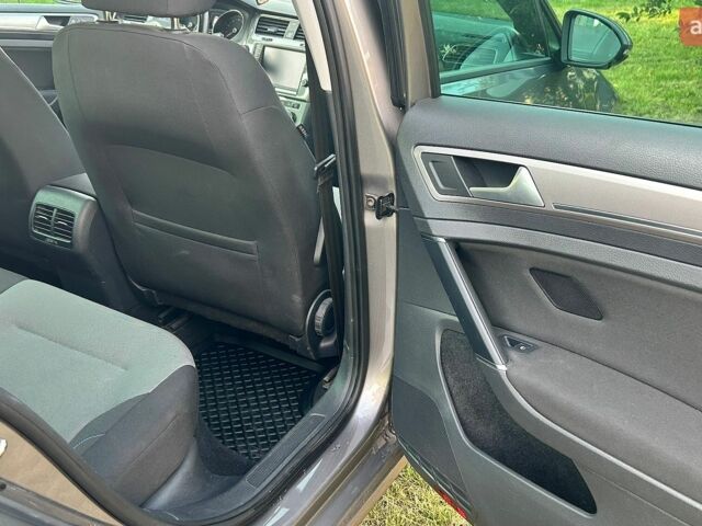 Сірий Фольксваген e-Golf, об'ємом двигуна 0 л та пробігом 133 тис. км за 8700 $, фото 17 на Automoto.ua
