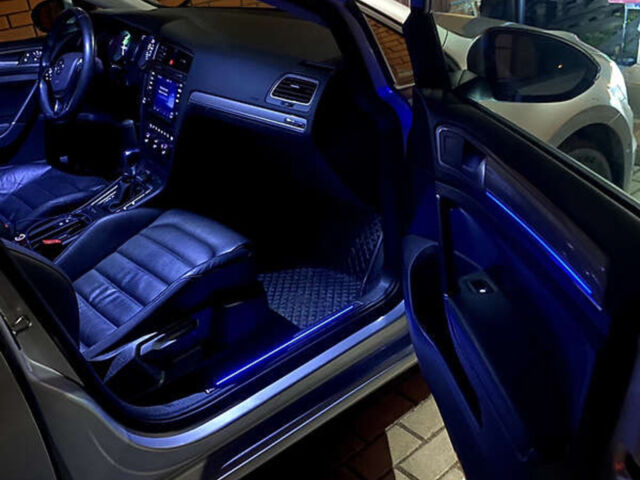 Сірий Фольксваген e-Golf, об'ємом двигуна 0 л та пробігом 113 тис. км за 11400 $, фото 41 на Automoto.ua