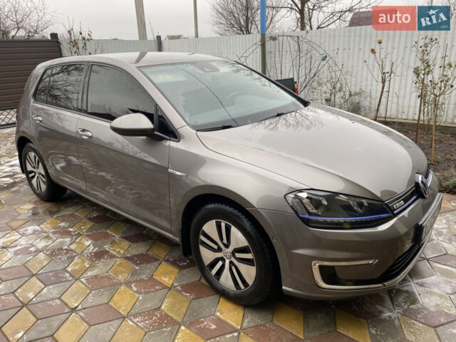 Сірий Фольксваген e-Golf, об'ємом двигуна 0 л та пробігом 160 тис. км за 9700 $, фото 7 на Automoto.ua