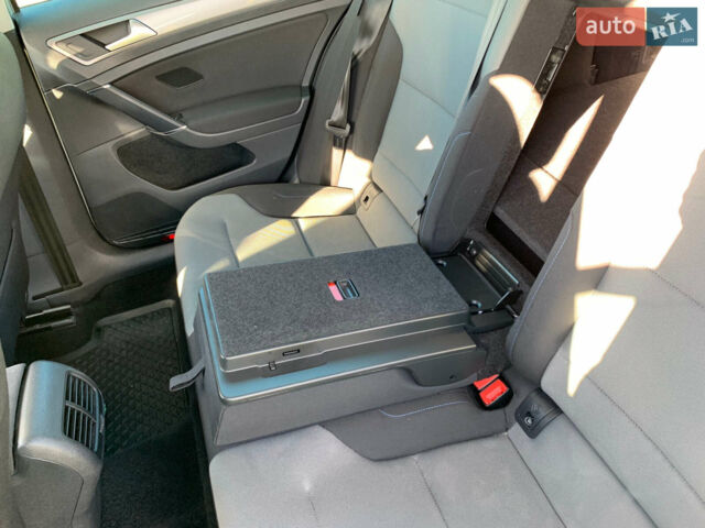 Сірий Фольксваген e-Golf, об'ємом двигуна 0 л та пробігом 113 тис. км за 8100 $, фото 18 на Automoto.ua