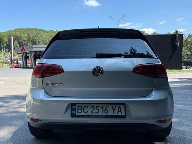 Серый Фольксваген e-Golf, объемом двигателя 0 л и пробегом 144 тыс. км за 8700 $, фото 6 на Automoto.ua