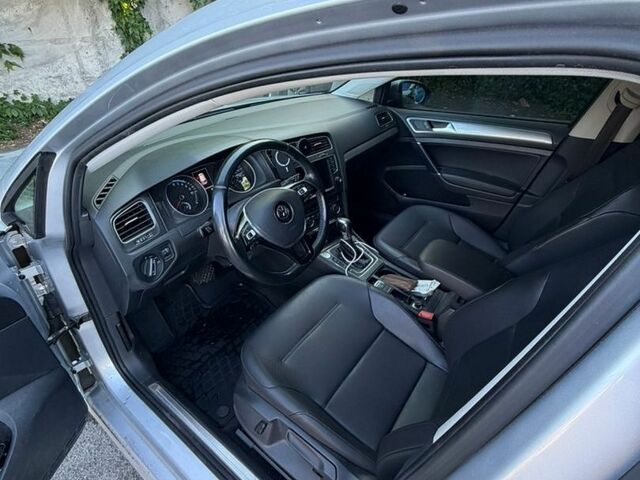 Серый Фольксваген e-Golf, объемом двигателя 0 л и пробегом 105 тыс. км за 9500 $, фото 8 на Automoto.ua