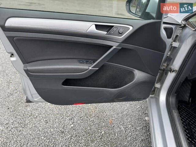 Серый Фольксваген e-Golf, объемом двигателя 0 л и пробегом 190 тыс. км за 8200 $, фото 9 на Automoto.ua