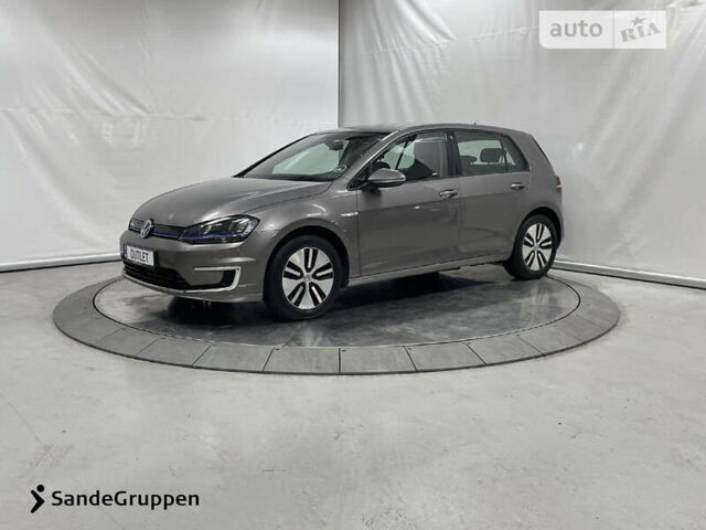 Серый Фольксваген e-Golf, объемом двигателя 0 л и пробегом 105 тыс. км за 9333 $, фото 1 на Automoto.ua