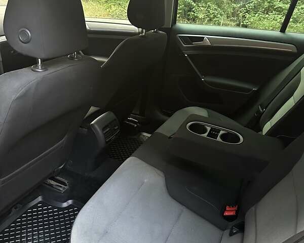 Сірий Фольксваген e-Golf, об'ємом двигуна 0 л та пробігом 167 тис. км за 9600 $, фото 7 на Automoto.ua