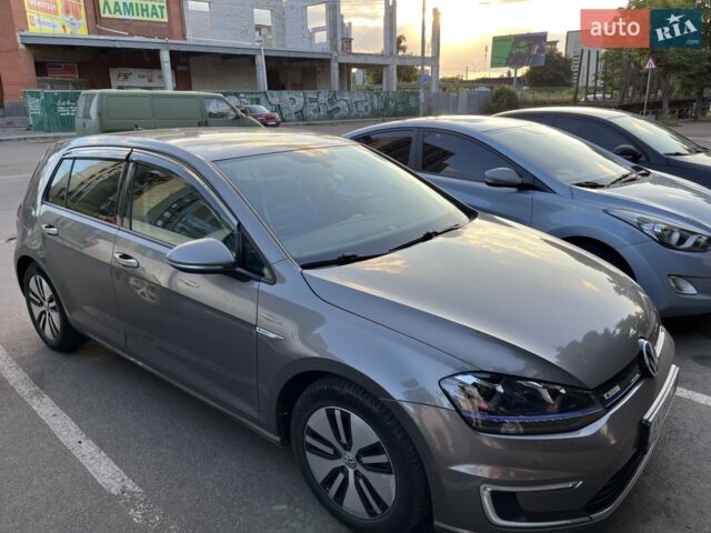 Серый Фольксваген e-Golf, объемом двигателя 0 л и пробегом 128 тыс. км за 9500 $, фото 14 на Automoto.ua