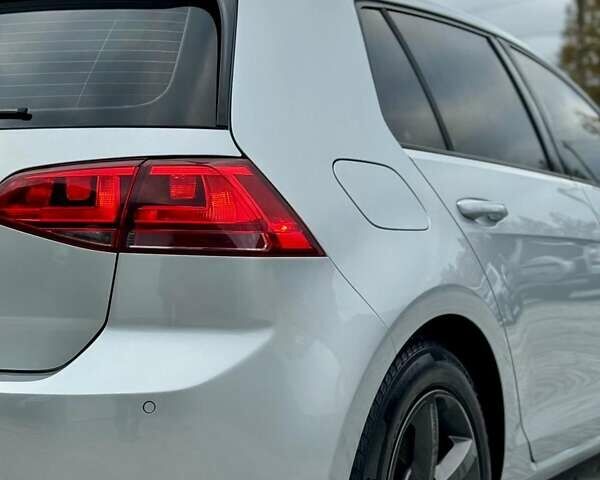 Сірий Фольксваген e-Golf, об'ємом двигуна 0 л та пробігом 111 тис. км за 7850 $, фото 23 на Automoto.ua