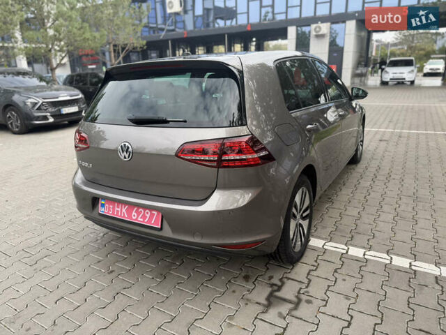 Серый Фольксваген e-Golf, объемом двигателя 0 л и пробегом 99 тыс. км за 9490 $, фото 33 на Automoto.ua