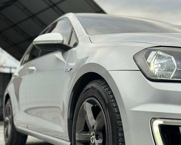 Сірий Фольксваген e-Golf, об'ємом двигуна 0 л та пробігом 111 тис. км за 7850 $, фото 9 на Automoto.ua