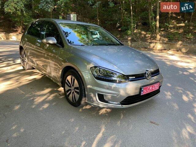 Серый Фольксваген e-Golf, объемом двигателя 0 л и пробегом 104 тыс. км за 9988 $, фото 8 на Automoto.ua