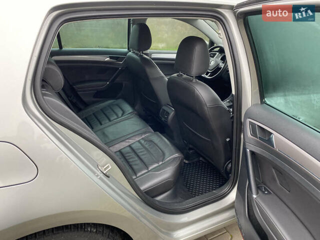 Серый Фольксваген e-Golf, объемом двигателя 0 л и пробегом 110 тыс. км за 8800 $, фото 35 на Automoto.ua