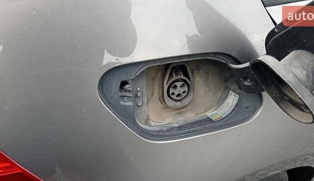 Серый Фольксваген e-Golf, объемом двигателя 0 л и пробегом 77 тыс. км за 8700 $, фото 17 на Automoto.ua