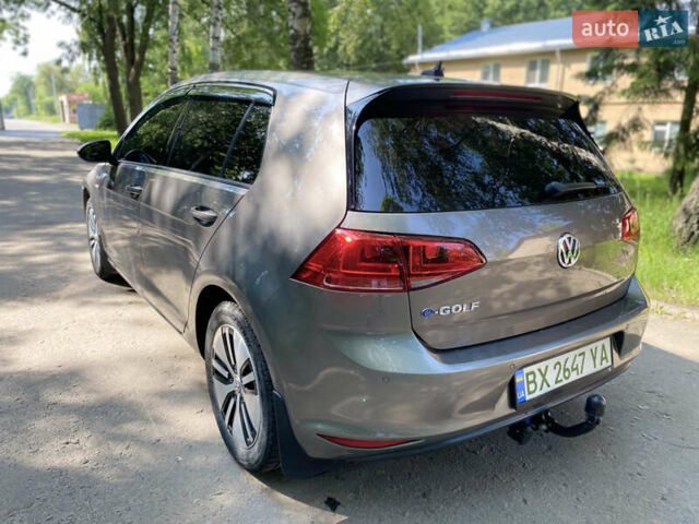 Серый Фольксваген e-Golf, объемом двигателя 0 л и пробегом 73 тыс. км за 8900 $, фото 4 на Automoto.ua